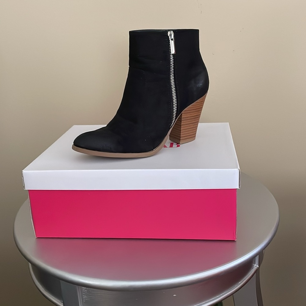 JustFab - Picture 2 of 6